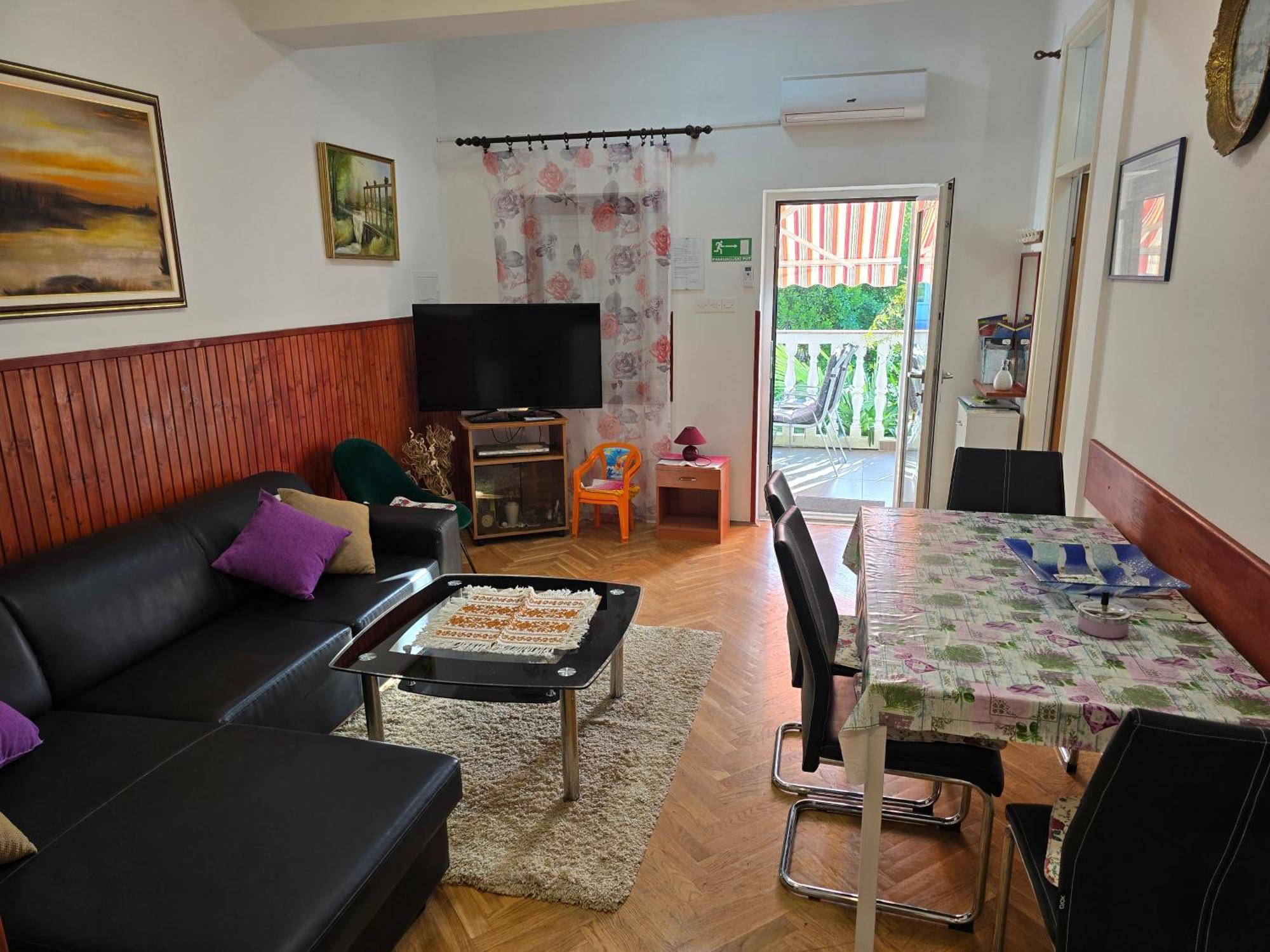 Apartments Stjepan Малинська Екстер'єр фото
